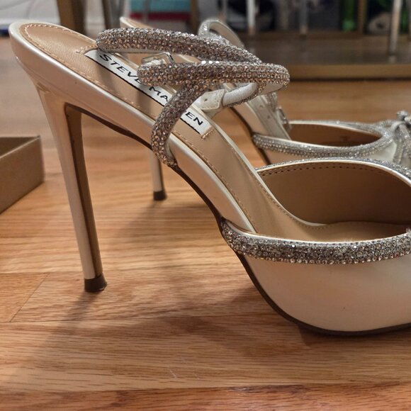 VIABLE WHITE RHINESTONE HEELS BY STEVE MADDEN - Picture 3 of 4